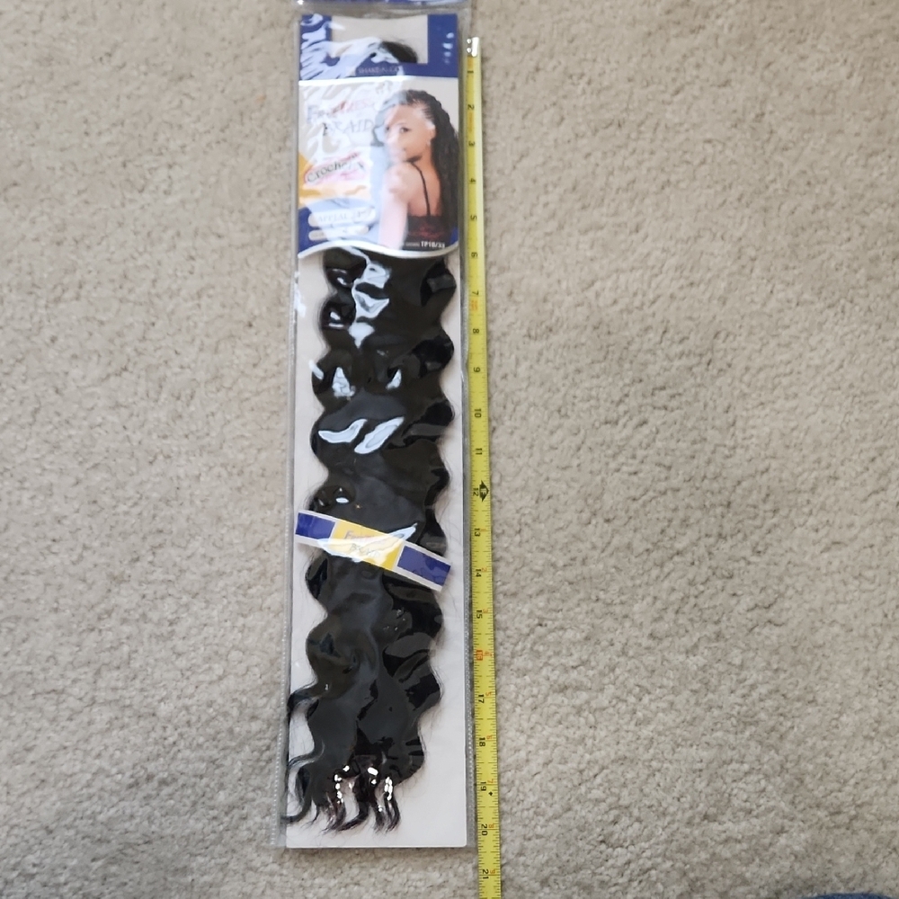 Braid Appeal 24" Crochet Hair - Black (Color 4) - Picture 5 of 5